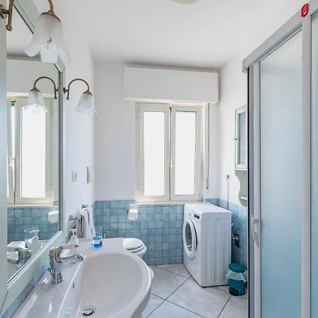 Apartment Seaview With Private Parking! *